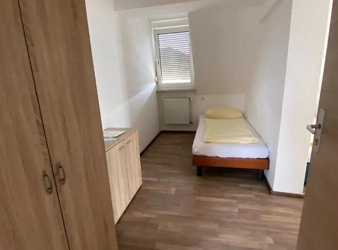 Alojamento de Acomodação e Pequeno-almoço Budget *